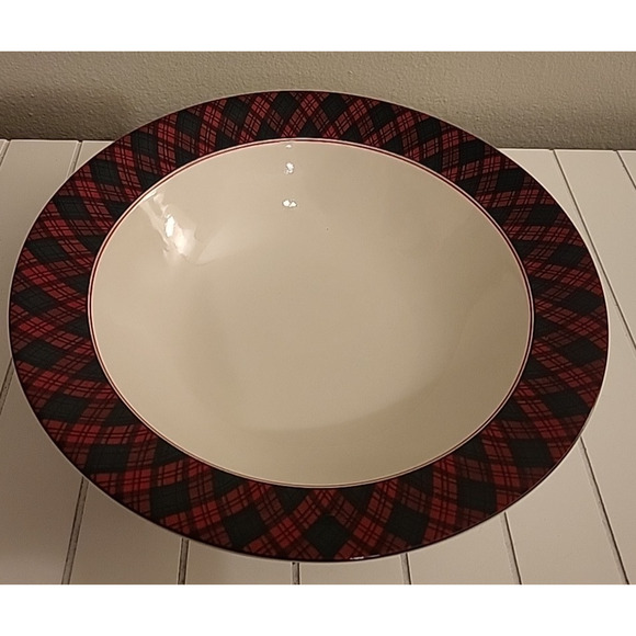 Arita Tartan Plaid Vegetable Serving Bowl Salad 9” Christmas Red Green Holiday - Picture 1 of 3
